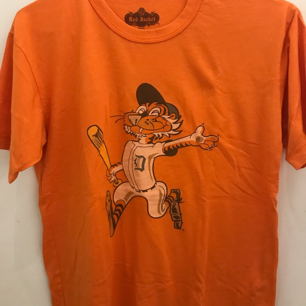 Red Jacket Tigers medium t-shirt